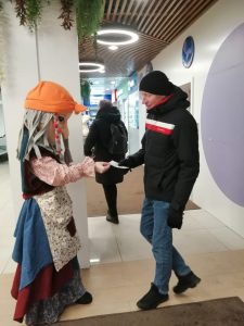 photo_5321318189322931703_y